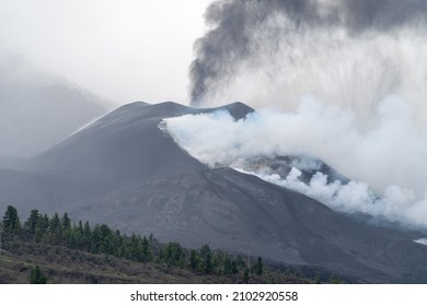 Volcano Of La Palma Losing Power After Weeks Of Activity