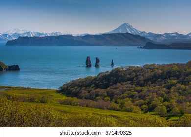 Volcanoes Of Kamchatka In Russia, Avacha Bay