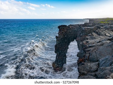 Volcanoes National Park - Holei Sea Arch