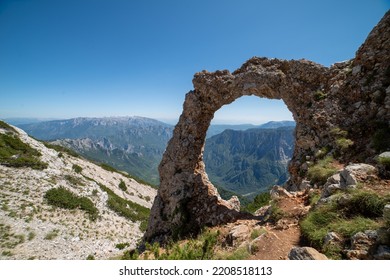 Hajdučka Vrata And The Neretva Canyon 