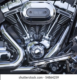 V-Twin motorcycle motor, chrome-plated and polished
