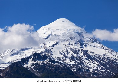 Vulcan  Lanin, National Park Lanin, San Martin De Los Andes, Province NeuquÃ?Â©n, Patagonia, Argentina