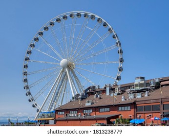 WA, Seattle, The Seattle Great Wheel, At Pier 57