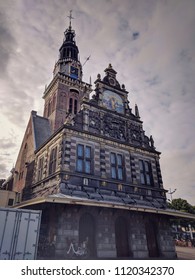 The Waag Building Is A National Monument (Rijksmonument) Listed Building On The Waagplein In Alkmaar In The Netherlands. 