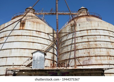 WACO, TEXAS - MARCH 19, 2018: The Silos At Magnolia Market. The Shop Is Owned By Chip And Joanna Ggaines Stars Of HGTVs Fixer Upper.