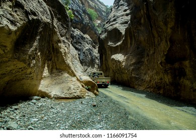 Wadi Lajab Rift Valley 