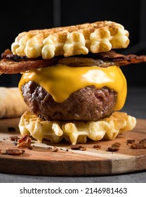 Waffle burger with cheese, bacon and some tequeños 