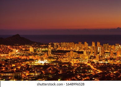 236 Waikiki Night Street Images, Stock Photos & Vectors 