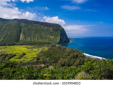 Waipio Valley Lookout