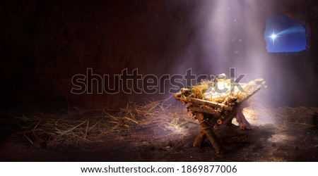 Waiting for the Messiah - Empty manger with Comet Star coming