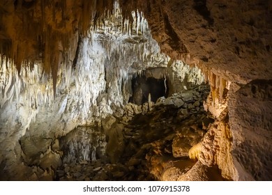 Waitomo Rock Formations In Glowworm Caves, New Zealand