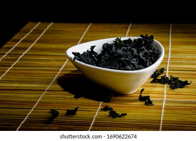 seaweed used in japanese cuisine