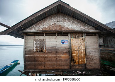 Wakatobi, Indonesia-10-12-2012 : The Bajo Tribe Village and its people activities in Wang-Wangi Island, Wakatobi, South East Sulawesi, Indonesia. Bajo Tribe is a tribe that live in the coastal area.