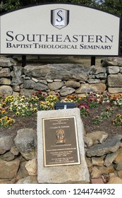 Wake Forest, North Carolina, USA – November 21, 2012: Historical Buildings And Gardens At The Southeastern Baptist Theological Seminary In Wake Forest, North Carolina.