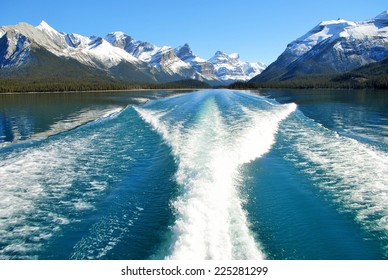 Wake Turbulence On Maligne Lake, Jasper, Alberta