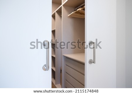 waking closet half open without clothes