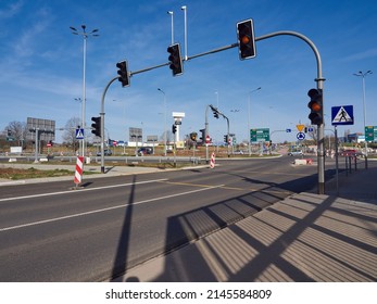 Walbrzych, Poland - April 13, 2022: Renovation Of A Road Roundabout In The City Of Wałbrzych. Temporary Traffic Organization Due To The Construction Of A New City Bypass.