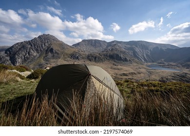 WALES, UK - 2022: Wild Camping Tent In The Ogwen Valley Of Wales UK