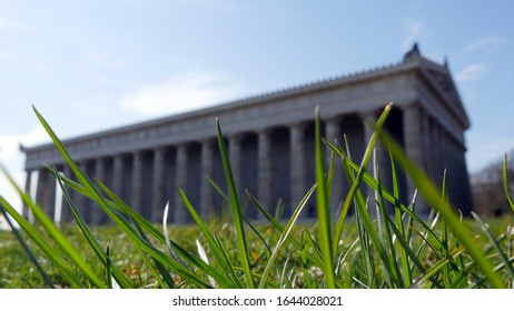 Walhalla Memorial As Backdrop To Grass