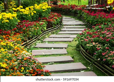 House Garden Path Images, Stock Photos & Vectors | Shutterstock