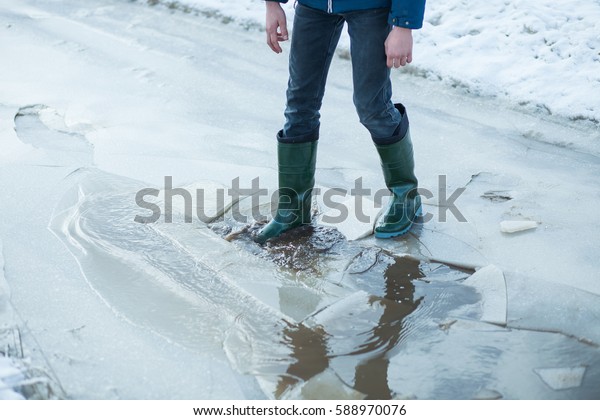 walking rubber boots