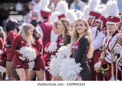 Walk-On's Independence Bowl, Shreveport, USA - 27 Dec 2018: Temple Cheer Squad And Band Pregame.