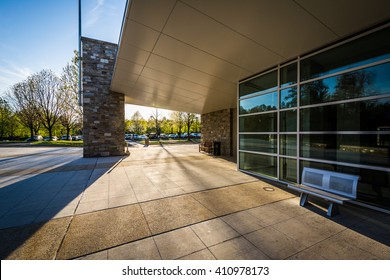 Walkway And Modern Buildings At Loyola University Maryland, In Baltimore, Maryland.