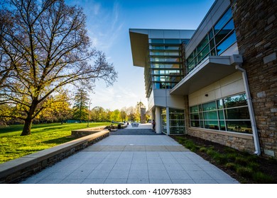 Walkway And Modern Buildings At Loyola University Maryland, In Baltimore, Maryland.