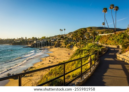 Walkway and view of the Pacific Ocean at Heisler Park, in Laguna Beach, California.