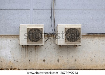 Wall Mounted Split System Air Conditioners Set Exterior Units