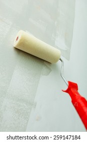 Wall Prime Coating With Priming Roller