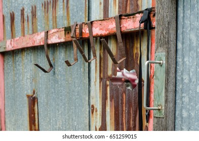 Wall and rust
