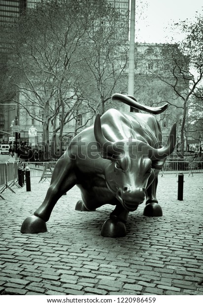 Wall Street Bull Statue On Broadway Stock Photo Edit Now