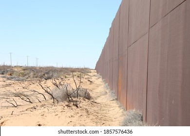 Wall That Divides The Border Between The City Of Juarez, The Texas Pass From The Mexican Side, Is The Rancho Anapra Colony, The Place Where Migrants Cross To The United States Illegally