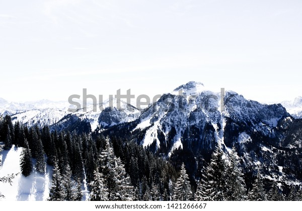 Featured image of post Wallpaper Snow Mountain Ski : Here are only the best snow mountains wallpapers.