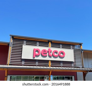 Walnut Creek, CA, USA - July 23, 2021: Sign Above Entrance To Petco Store