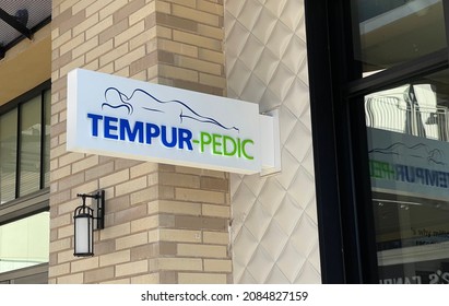 Walnut Creek, CA, USA - November 25, 2021: Entrance To Tempur-pedic Bed Store