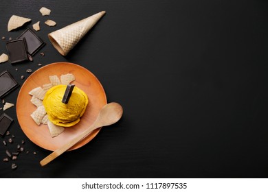 
walnut ice cream