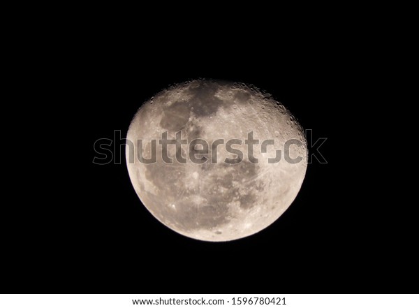 Waning Gibbous\
Moon Phase on December 15th\
2019