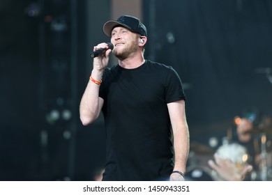 WANTAGH, NY - JUL 13: Cole Swindell Performs In Concert At Northwell Health At Jones Beach Theater On July 13, 2019 In Wantagh, New York. 