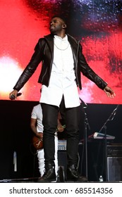 WANTAGH, NY-MAY 31: Singer Jason DeRulo Performs Onstage At 103.5 KTU's KTUphoria 2015 At Nikon At Jones Beach Theater On May 31, 2015 In Wantagh, NY.