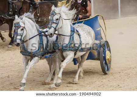 War, Roman chariot in a fight of gladiators, bloody circus