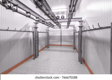 Warehouse freezer, Cold storage.
Refrigeration chamber for food storage.