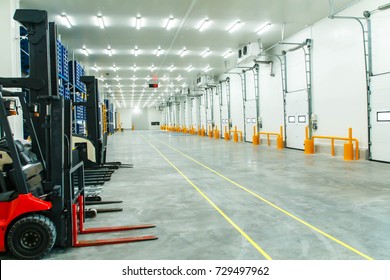 warehouse freezer forklift 