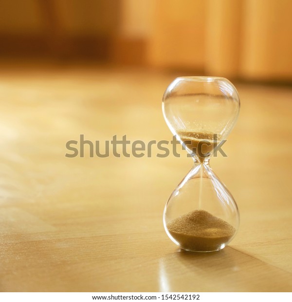 hourglass meaning