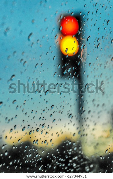 Warning light, rain,\
car