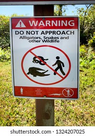 Warning Sign Dangerous Animals Living Wild Stock Photo 1324207025 ...