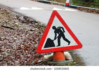 Digging Sign Stock Images, Royalty-Free Images & Vectors | Shutterstock