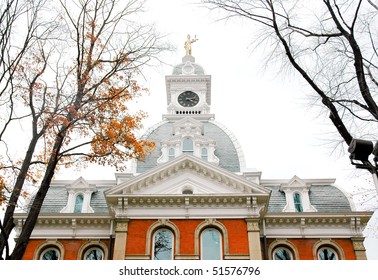 Warren County Courthouse