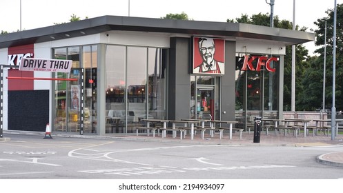 Warrington, Cheshire UK - August 28 2022: KFC At Junction Nine Retail Park, Hawleys Lane. Winwick Road.